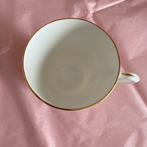 VTG Duchess Bone China Teacup and Saucer with Soft Pink and Lavender Roses - Picture 6 of 7